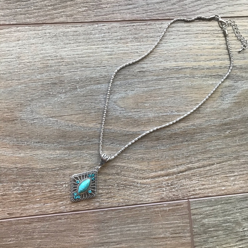 Turquoise Stone Silver Necklace - Picture 2 of 2